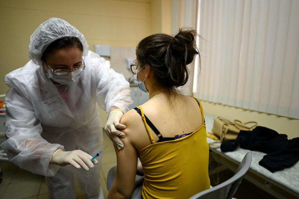 A nurse prepares to administer a dose of Russia's Sputnik V vaccination against the coronavirus disease (COVID-19) at a clinic in Moscow, December 5, 2020. / Credit: KIRILL KUDRYAVTSEV/AFP/Getty