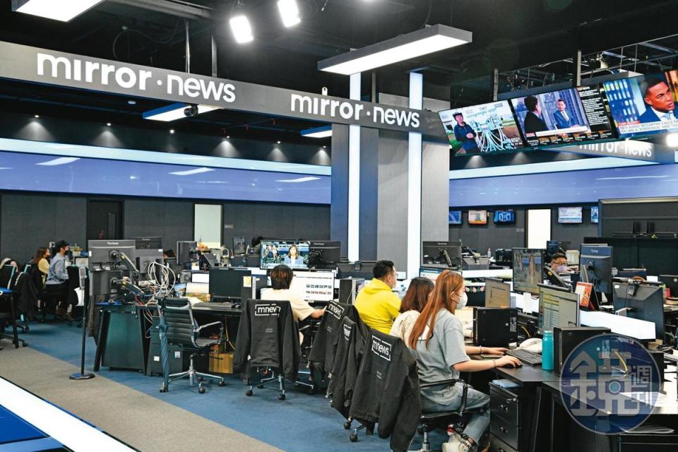 鏡電視是近10年唯一核准設立的新聞台，強調國際、深度、專業藝文、弱勢及多元，5月8日已順利開台。