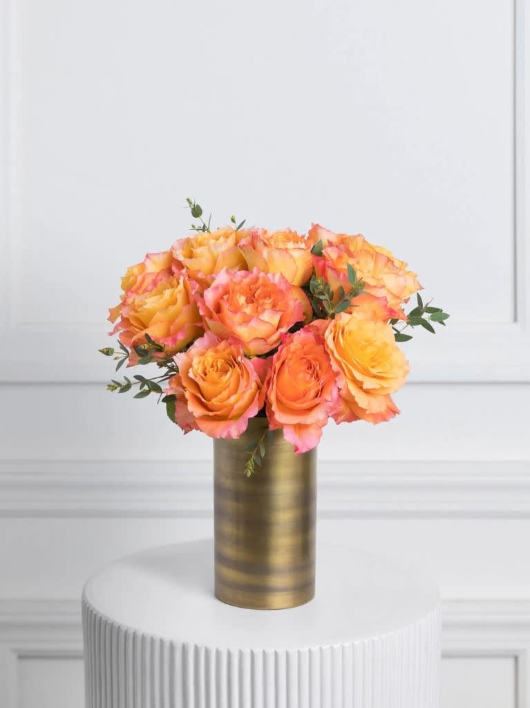 <p><a href="https://go.redirectingat.com?id=74968X1596630&url=https%3A%2F%2Fwww.odealarose.com%2Fall-bouquets&sref=https%3A%2F%2Fwww.thepioneerwoman.com%2Fhome-lifestyle%2Fg43520121%2Fsame-day-flowery-delivery%2F" rel="nofollow noopener" target="_blank" data-ylk="slk:Shop Now;elm:context_link;itc:0;sec:content-canvas" class="link ">Shop Now</a></p><p>Ode à la Rose</p><p>$85.00</p><span class="copyright">Ode a la Rose</span>