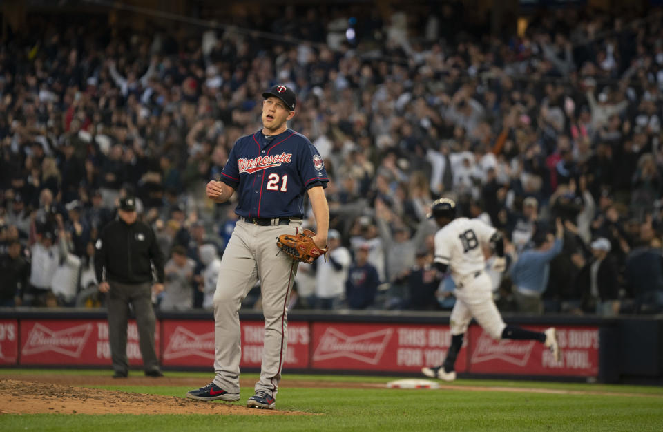 New York, NY-October 5: Twin reliever Tyler Duffey reacted after New York Yankees shortstop Didi Gregorius, rear, knocked a grand slam home run in the third inning. (Photo by Jeff Wheeler/Star Tribune via Getty Images)