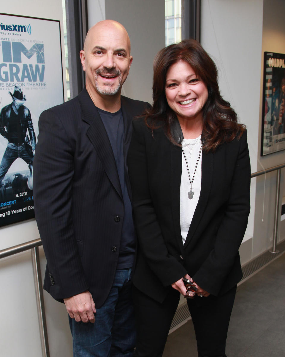 NEW YORK, NY - OCTOBER 17:  Tom Vitale and Valerie Bertinelli visit the SiriusXM Studio on October 17, 2012 in New York City.  (Photo by Taylor Hill/Getty Images)