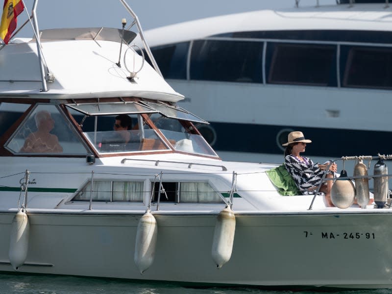 La familia del Duque de Alba en el barco