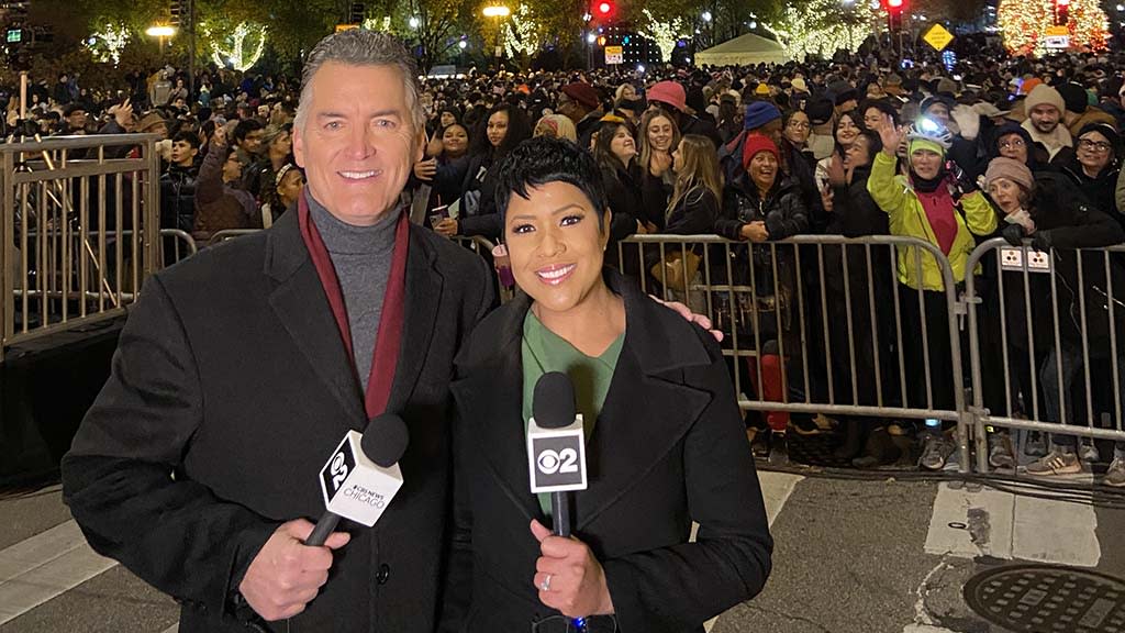  WBBM Chicago anchors Joe Donlon (l.) and Irika Sargent. 