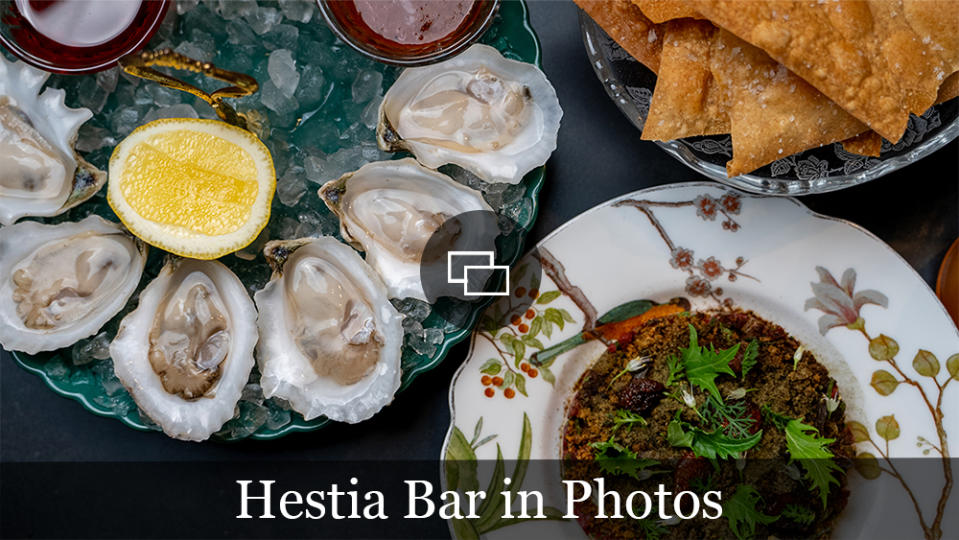 Oysters and tartare