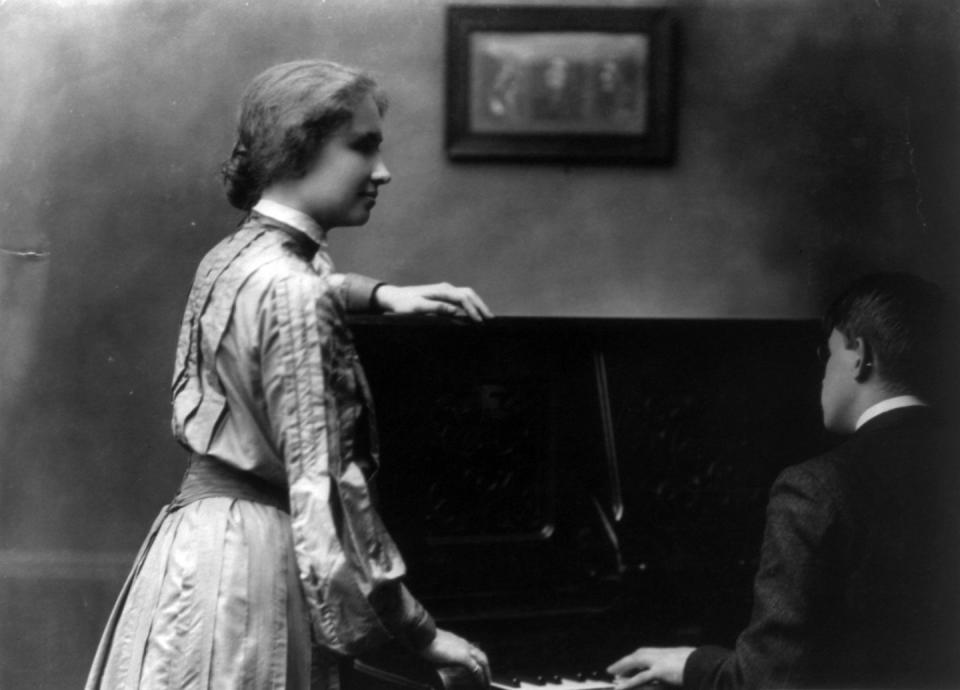 <p>American author, political activist and lecturer, Helen Keller, was the first deaf and blind person to earn a college degree - proving that the only obstacle in achieving one's dream is yourself. </p>