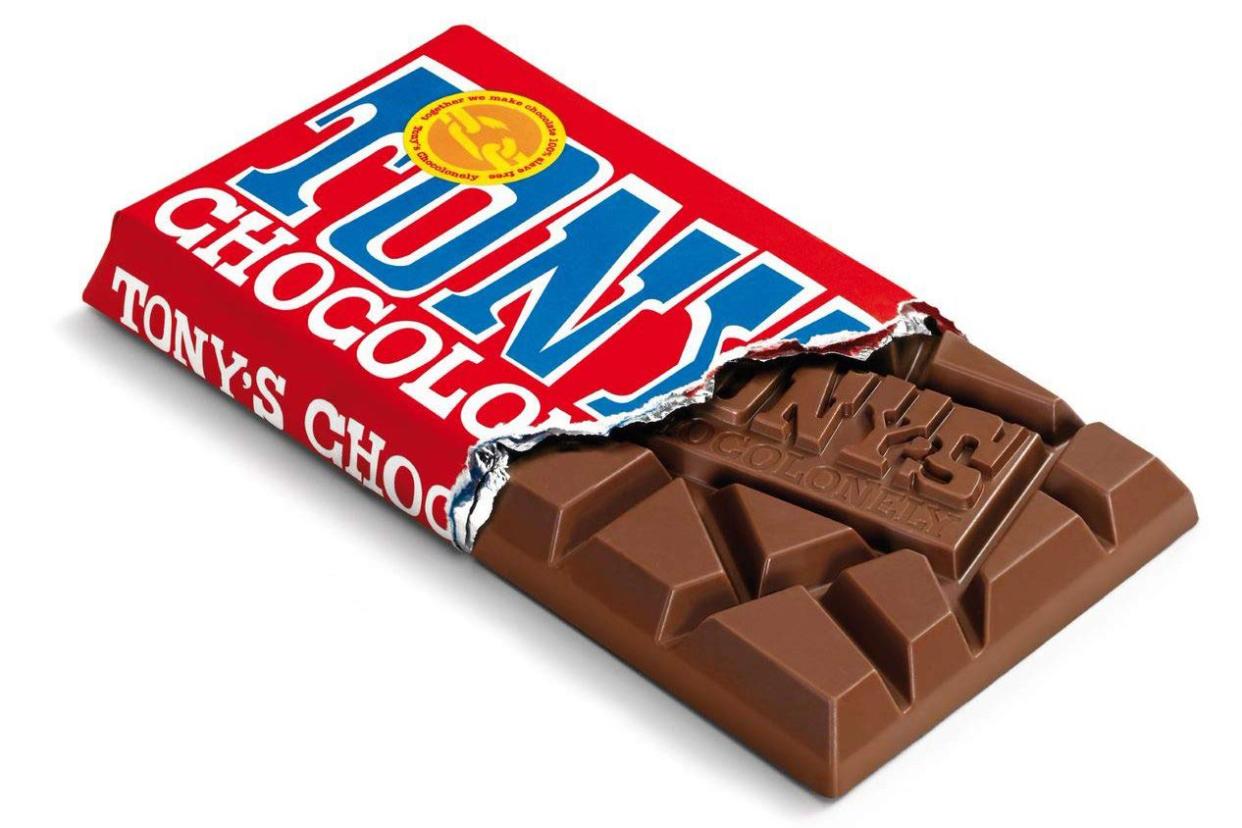 Tony's Chocolonely 32% Milk Chocolate Bar, 6.35 Ounce