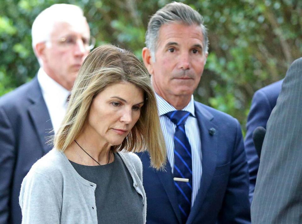 Lori Loughlin, Mossimo Giannulli, Moakley Federal Courthouse