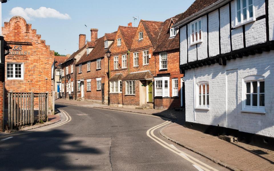 Church Street Princes Risborough Chilterns best walks uk england start end hike pub food drink autumn winter 2022 - Getty