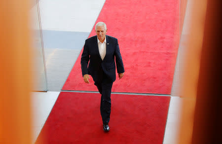 U.S. Vice President Mike Pence arrives at APEC Haus, during the APEC Summit in Port Moresby, Papua New Guinea November 18, 2018. REUTERS/David Gray