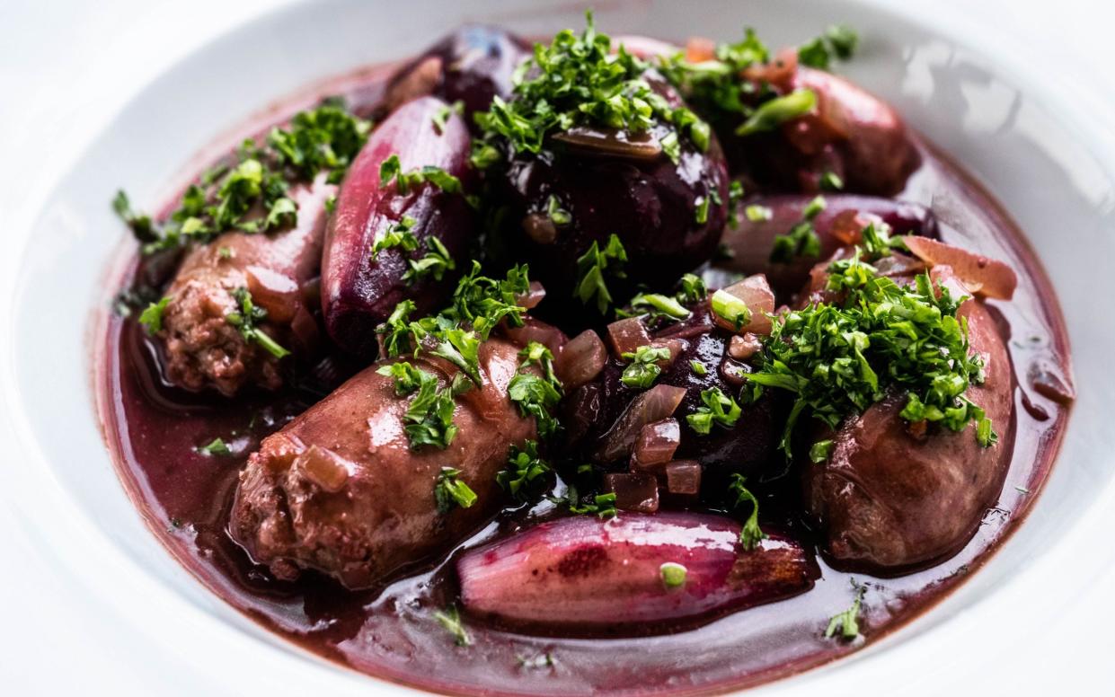 Braised sausages and potatoes with grapes recipe - Matt Austin