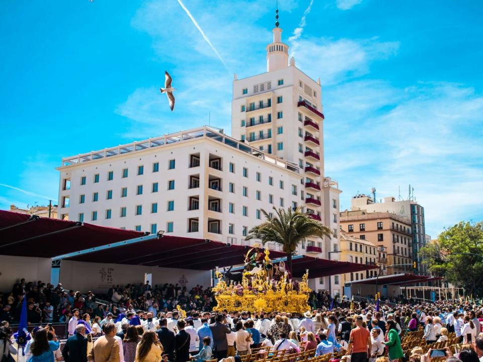 Holy Week in Malaga sees thrones carries through the streets (Unsplash / Chris Boland)