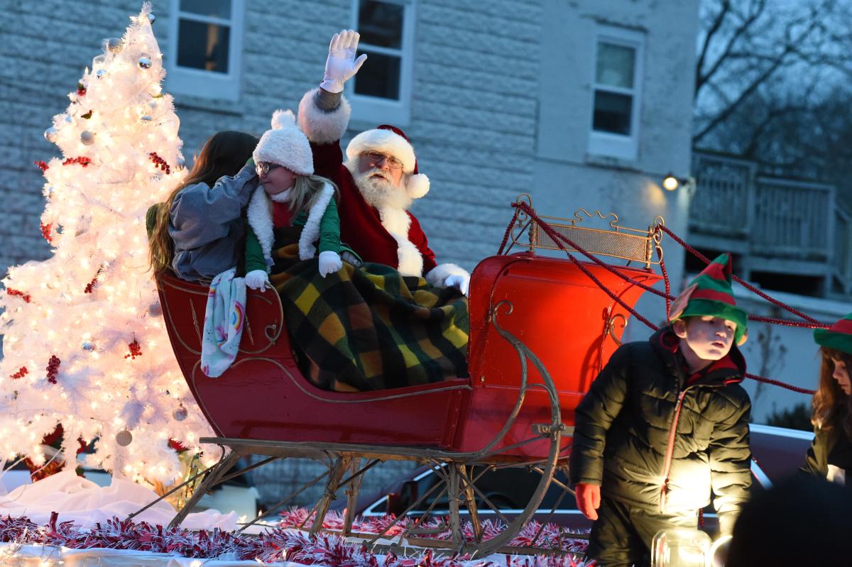 Stuarts Draft community gets excited for their 8th annual Christmas parade