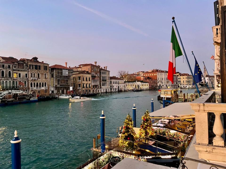 Early morning on the Grand Canal (Annabel Grossman)