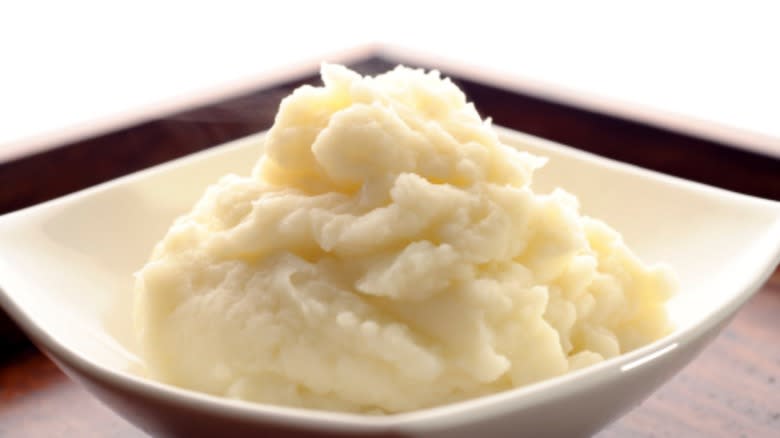 mashed potatoes on plate