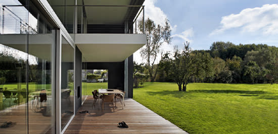 A picture-perfect dining area