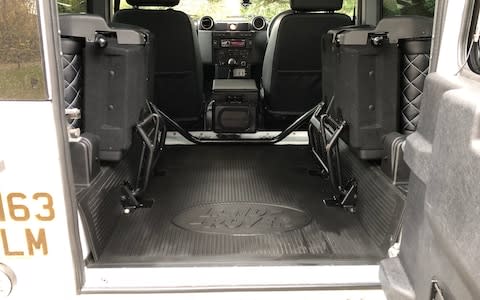 Land Rover Defender RJ Bespoke - Rebecca L/T report 04/12/17