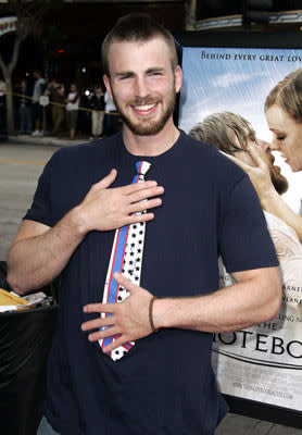 Chris Evans at the Los Angeles premiere of New Line's The Notebook