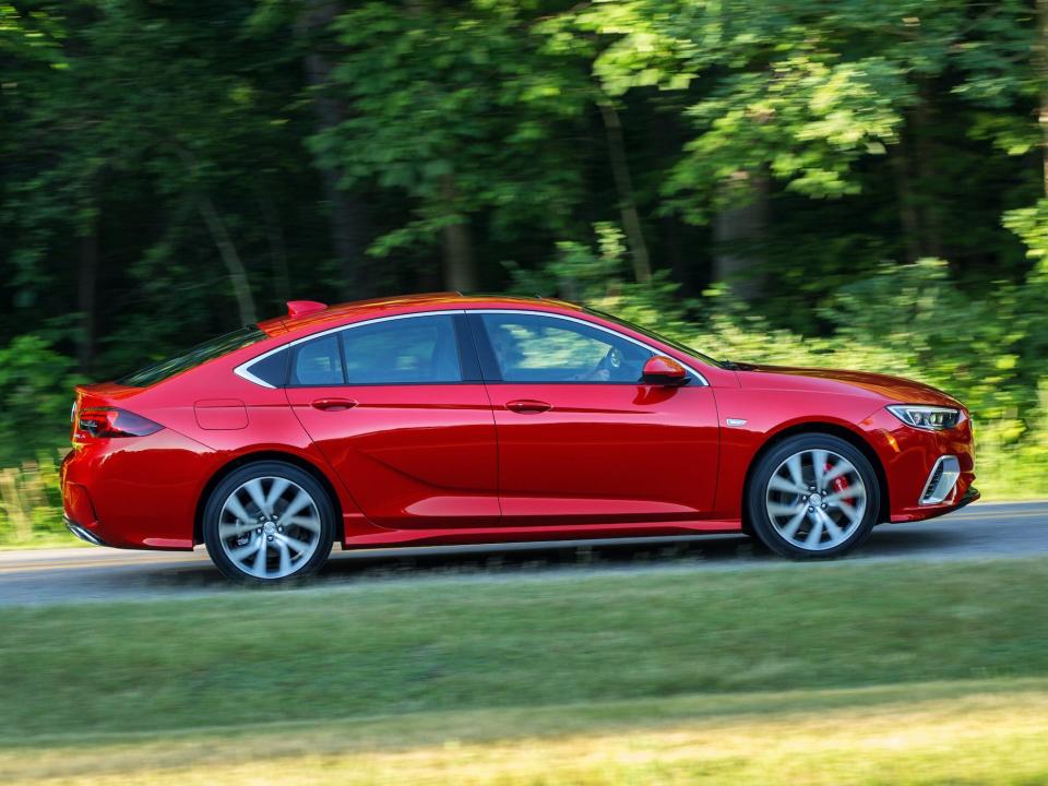 2019 Buick Regal GS 021 (1)