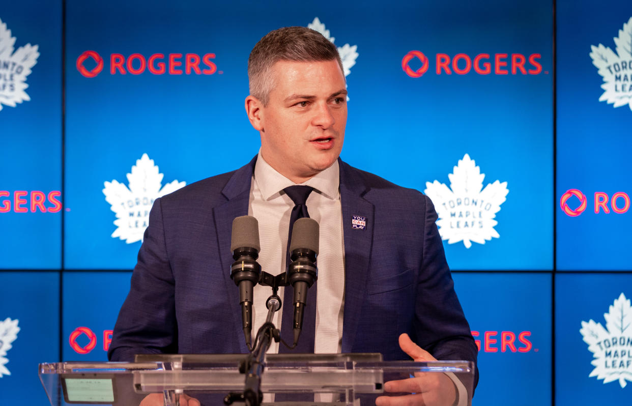 TORONTO, ON - FEBRUARY 20: Sheldon Keefe head coach of the Toronto Maple Leafs during a press conference after defeating the Pittsburgh Penguins at the Scotiabank Arena on February 20, 2020 in Toronto, Ontario, Canada. (Photo by Kevin Sousa/NHLI via Getty Images)