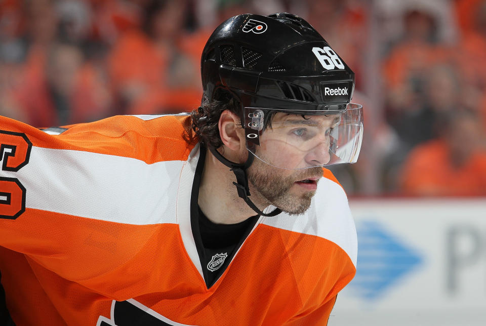 PHILADELPHIA, PA - APRIL 29: Jaromir Jagr #68 of the Philadelphia Flyers looks on during a face off against the New Jersey Devils in Game One of the Eastern Conference Semifinals during the 2012 NHL Stanley Cup Playoffs at the Wells Fargo Center on April 29, 2012 in Philadelphia, Pennsylvania. (Photo by Jim McIsaac/Getty Images)