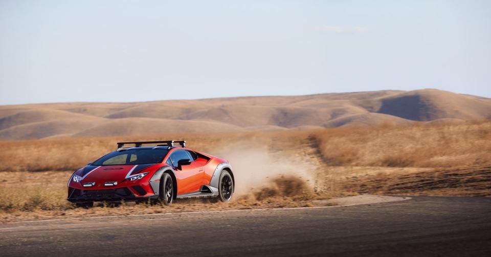 2024 lamborghini huracan sterrato