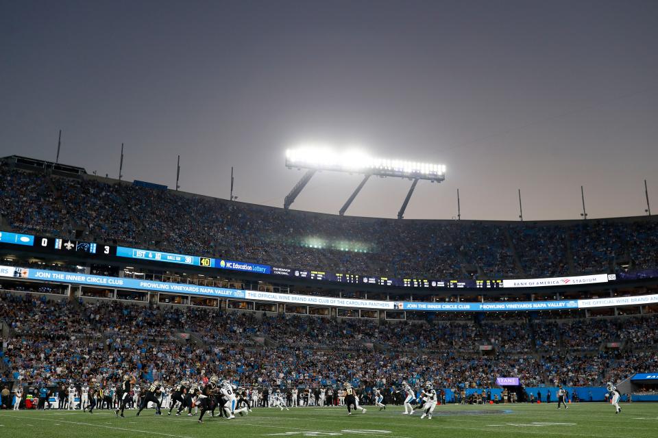CHARLOTTE, NORTH CAROLINA - SEPTEMBER 18: Derek Carr #4 of the New Orleans Saints looks to pass against the Carolina Panthers during the second quarter in the game at Bank of America Stadium on September 18, 2023 in Charlotte, North Carolina. (Photo by Jared C. Tilton/Getty Images)