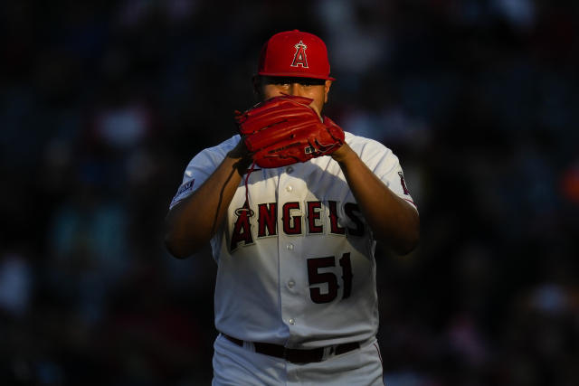 Zavala homers twice, drives in 4 runs as the White Sox beat the Angels 11-5