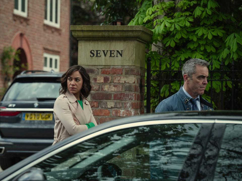 Cush Jumbo as Megan Pierce and James Nesbitt as Detective Michael Broome in "Stay Close."