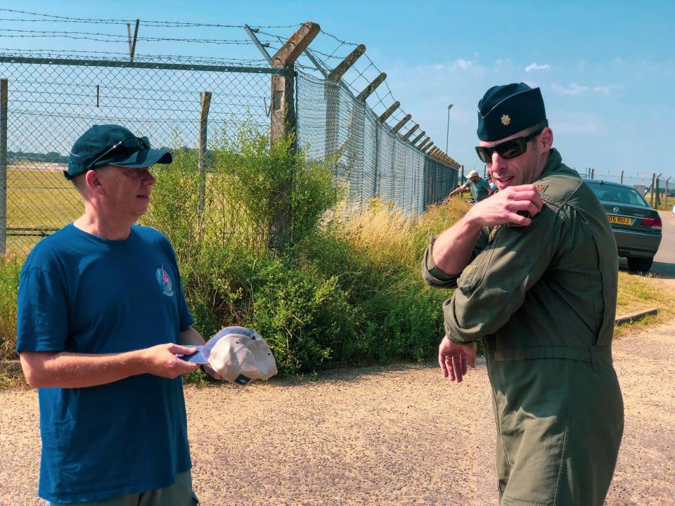 Britain A Pilot's Thanks (ASSOCIATED PRESS)