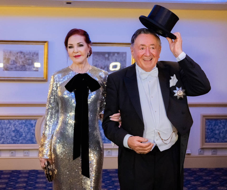 Priscilla Presley with businessman Richard "Mörtel" Lugner during the traditional photo session before the Opera Ball 2024 at the Grand Hotel Vienna on February 8, 2024, in Vienna, Austria. <p> IMAGO / SEPA.Media</p>