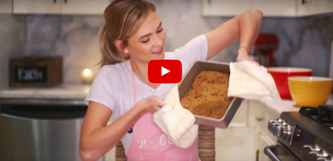 Karlie Kloss’ uber healthy take on the traditional pumpkin bread sounds amazing