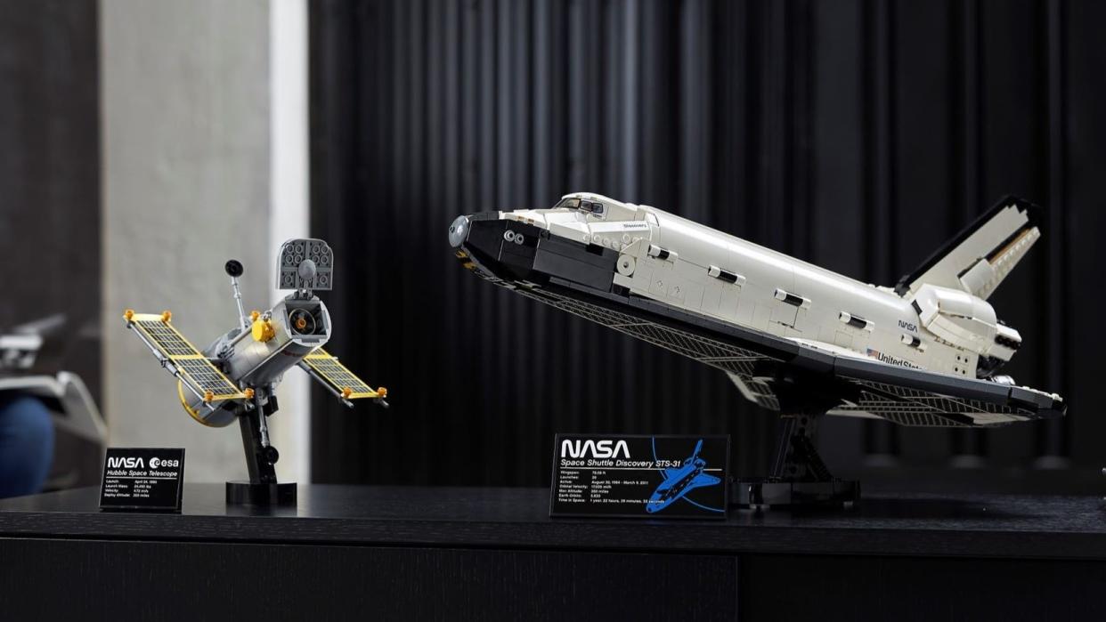  Best Lego space sets - Lego NASA Space Shuttle Discovery and Hubble Space Telescope_The LEGO Group 