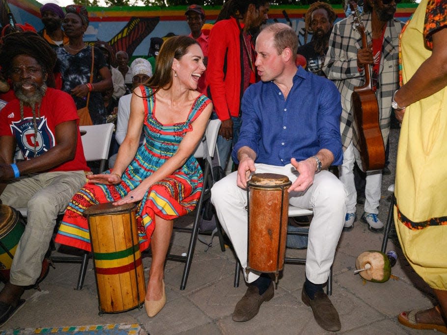 Prince William and Kate Middleton play drums in Jamaica