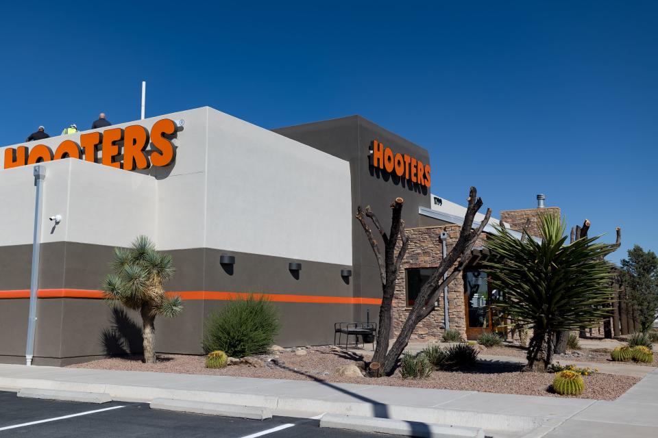 The second Hooters for El Paso will open with some fanfare on Oct. 16 at 1799 Joe Battle Blvd.