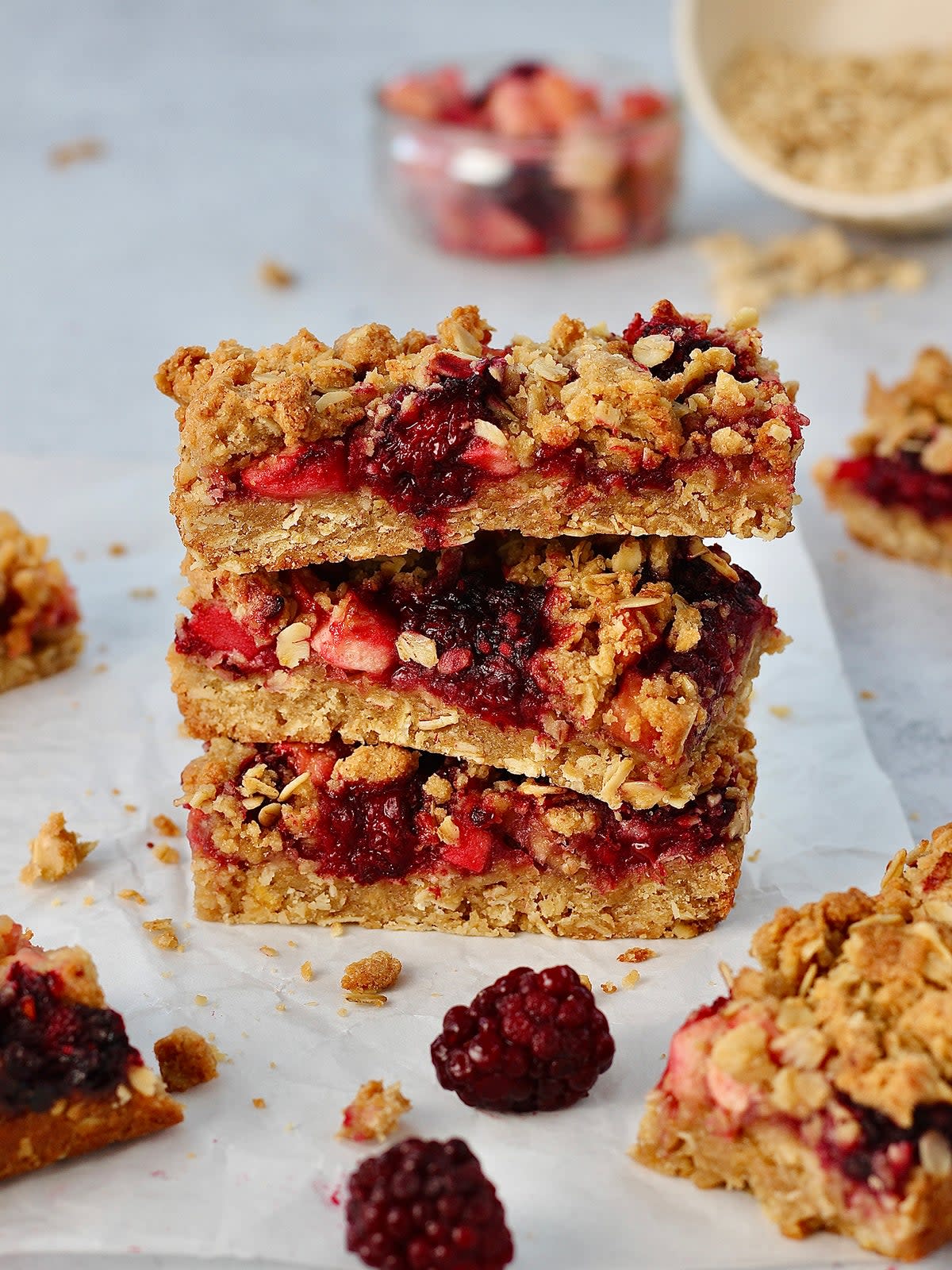 These apple and blackberry crumble bars are perfect for breakfast on the go (UK Flour Millers)