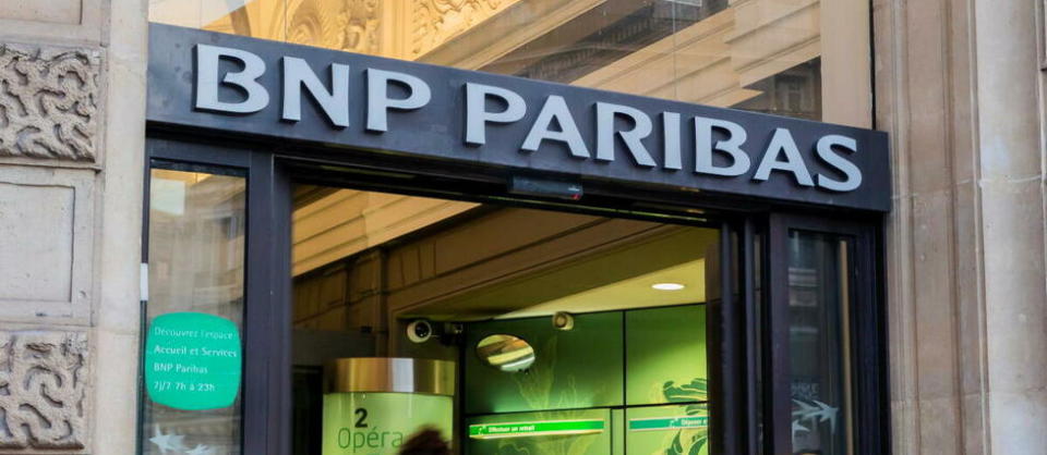 Cinq banques, dont la Société générale et BNP Paribas, sont soupçonnées par le Parquet national financier d’avoir aidé leurs clients à échapper à l’impôt sur les dividendes.  - Credit:Vincent Isore / MAXPPP / IP3 PRESS/MAXPPP