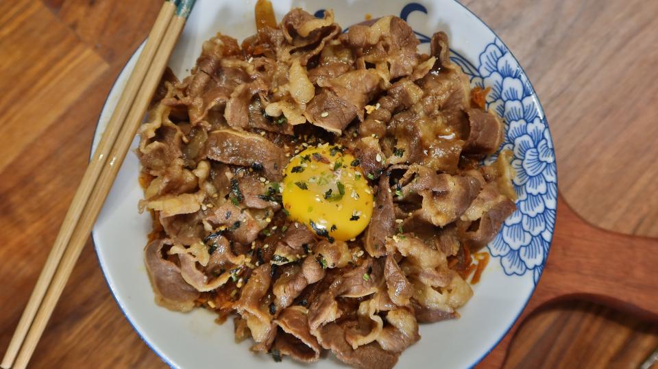 吳男以為團購網上的肉片是「牛丼或豬丼」。（示意圖與本文無關／pixabay）