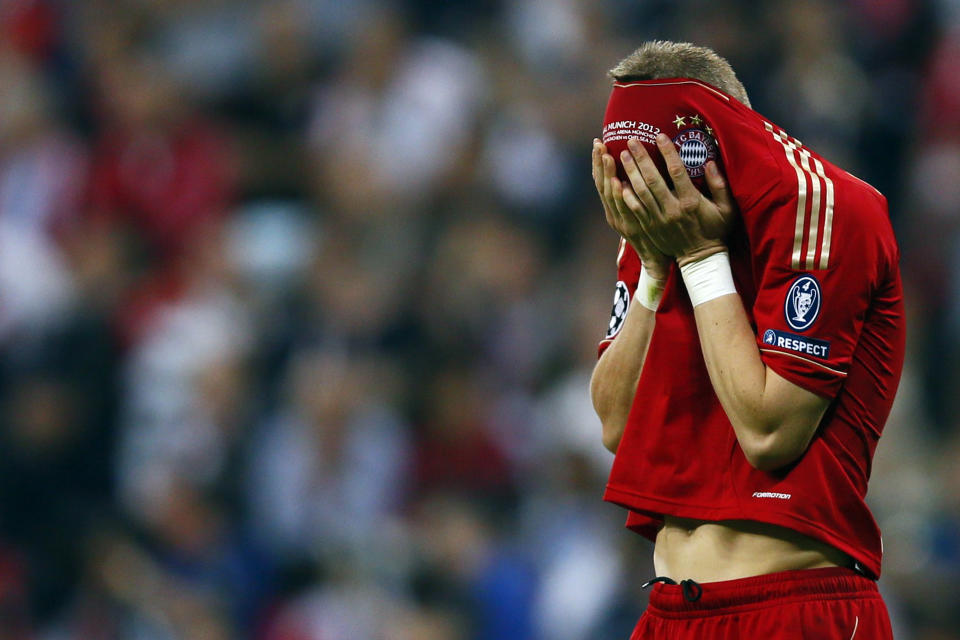 Bittere Nacht für Bastian Schweinsteiger: Die Niederlage im Finale Dahoam. (Bild: Reuters)