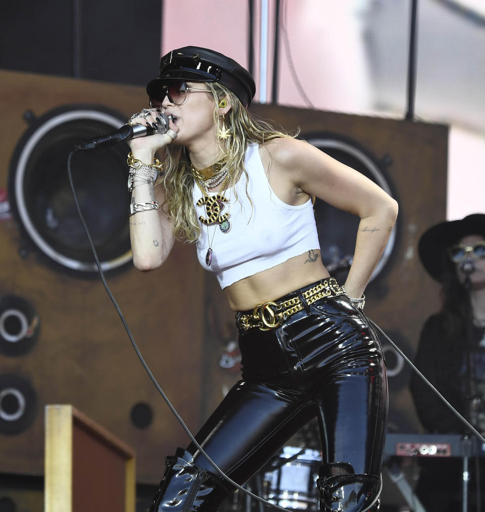 March 5th 2020 - Country music stars donate time, services and money to assist in Nashville, Tennessee tornado relief efforts. - File Photo by: zz/KGC-138/STAR MAX/IPx 2019 6/30/19 Miley Cyrus performing in concert at The Glastonbury Festival, Worthy Farm in Pilton, Somerset, England, UK.