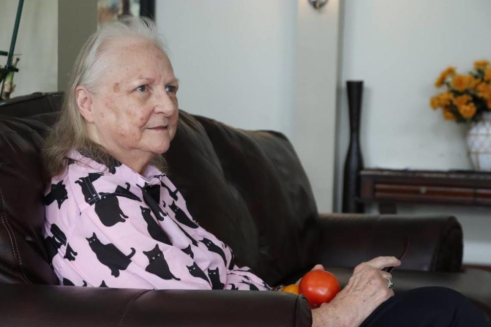 Sharon “Ila” Smith, 74, in the lobby of the Veranda. She’s holding two tomatoes her neighbor gave her just before she sat down to speak with the L-E. Kala Hunter