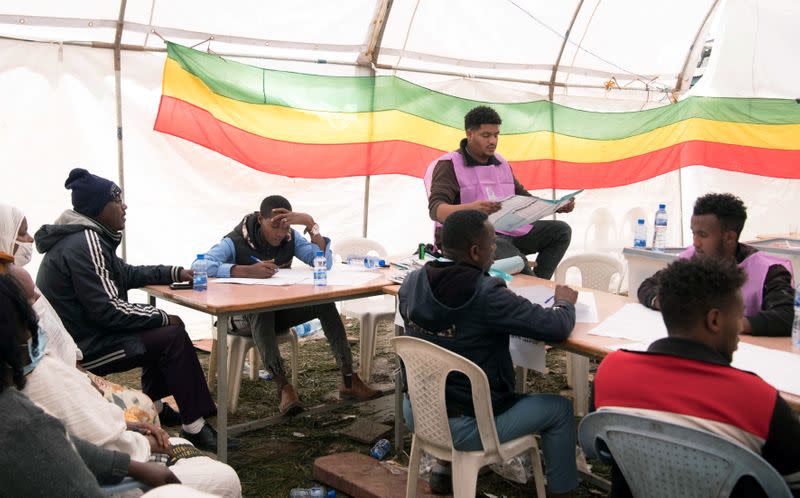 Ethiopians count casted votes in the Ethiopian parliamentary and regional elections in Addis Ababa
