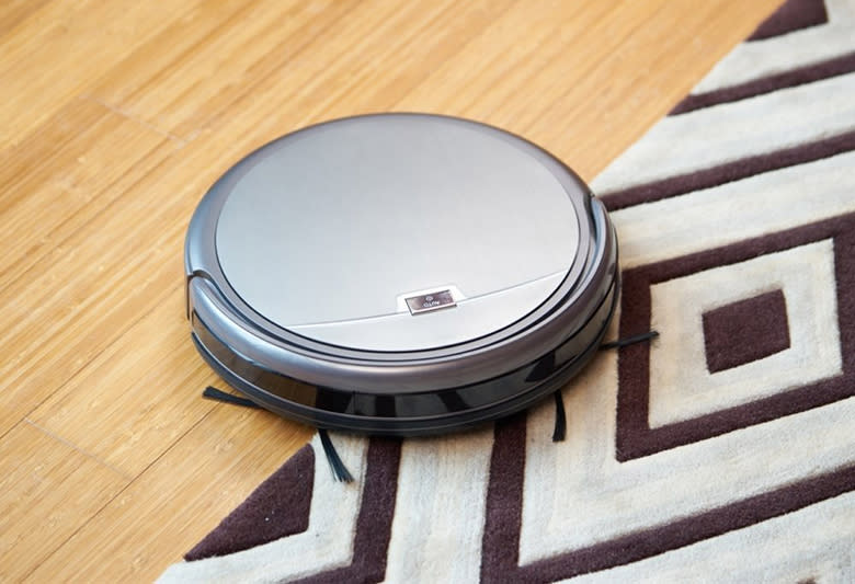 iRobot Roomba 650 Robot Vacuum with Manufacturer's Warranty 