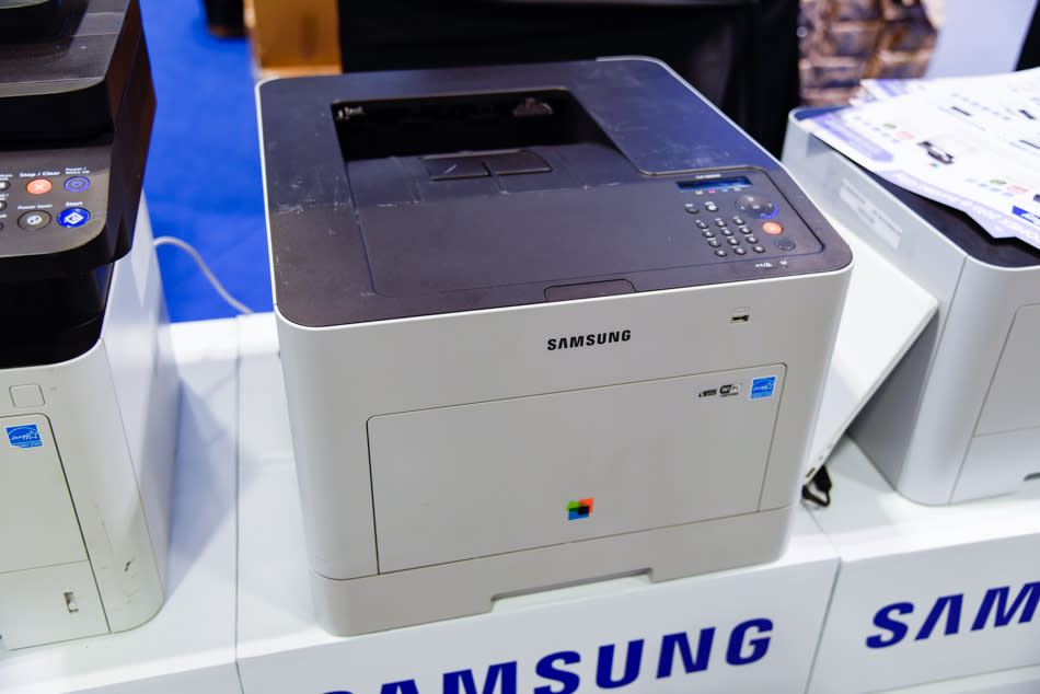 Samsung’s ProXpress CLP-680DW color laser printer comes with auto-duplex printing and Wi-Fi. Usual price is S$778, it’s now S$278 at Comex with home delivery.