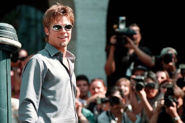 Brad Pitt en la edición 56 del Festival de Cine de Venecia, en el año 1999, donde el público y la crítica fueron muy duros con el filme que presentó en el certamen