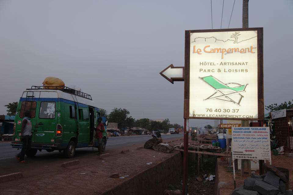 <p>A sign points to Campement Kangaba, a hotel resort, near Bamako, Mali, Sunday, June 18, 2017. Suspected jihadists attacked the hotel resort Sunday in Mali’s capital, taking hostages at a spot popular with foreigners on the weekends. (Baba Ahmed/AP) </p>