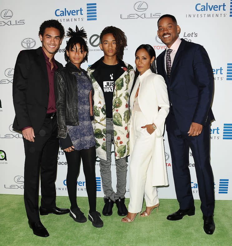 The Smiths — Trey, Willow, Jaden, Jada Pinkett, and Will — at the 26th annual EMA Awards on Oct. 22. (Photo: Jason LaVeris/FilmMagic)