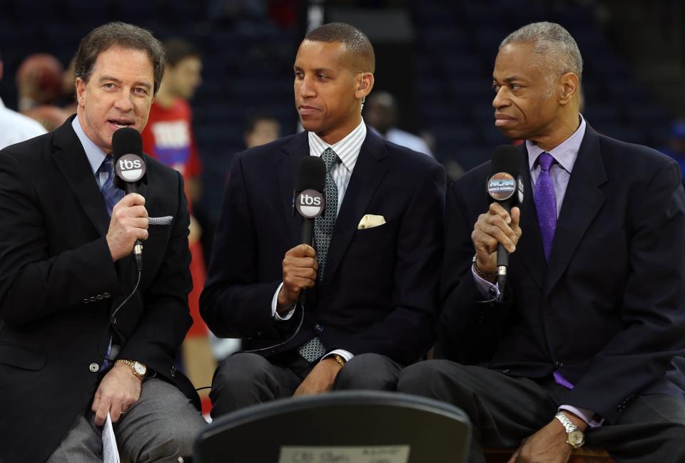 Kevin Harlan, left, and Reggie Miller prior to a 2014 NCAA basketball tournament game.