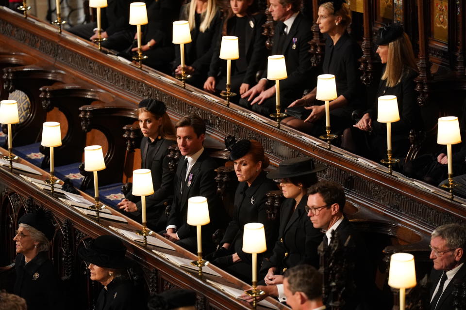 <p>Princess Beatrice, Edoardo Mapelli Mozzi, Sarah, Duchess of York, Princess Eugenie and Jack Brooksbank at the committal service for the Queen at St George's Chapel in Windsor Castle. (PA)</p> 