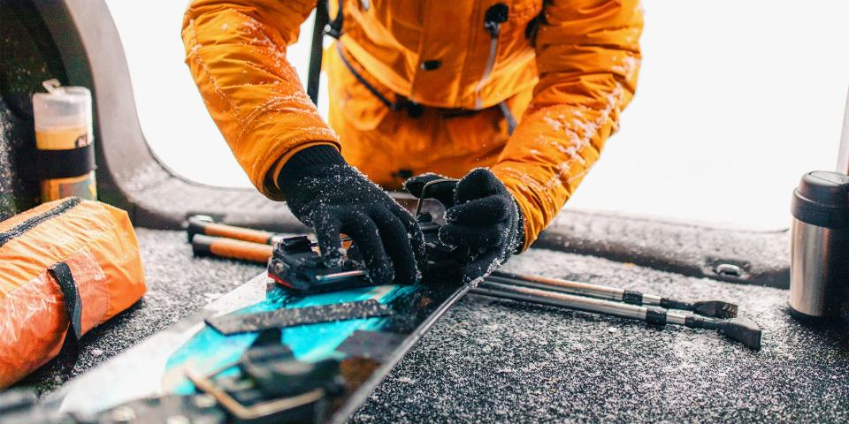 Keep Frostbite at Bay With These 10 Thermal Gloves