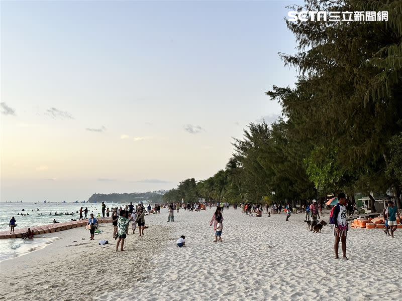 長灘島雨季為6-10月，最適合旅遊的月份為12-4月，氣候相當舒適。（圖／記者劉沛妘攝影）